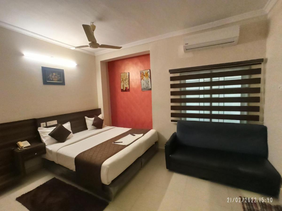 Hotel I-Way Residency Perungudi Ченай Екстериор снимка