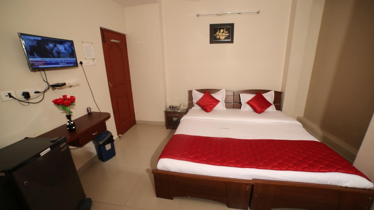Hotel I-Way Residency Perungudi Ченай Екстериор снимка